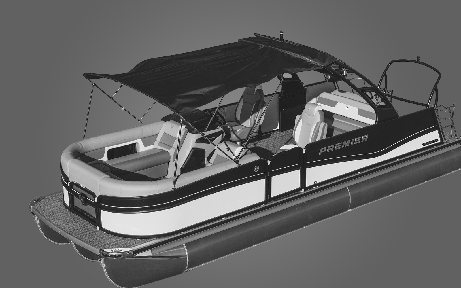 Sport Tower - Optional front bimini