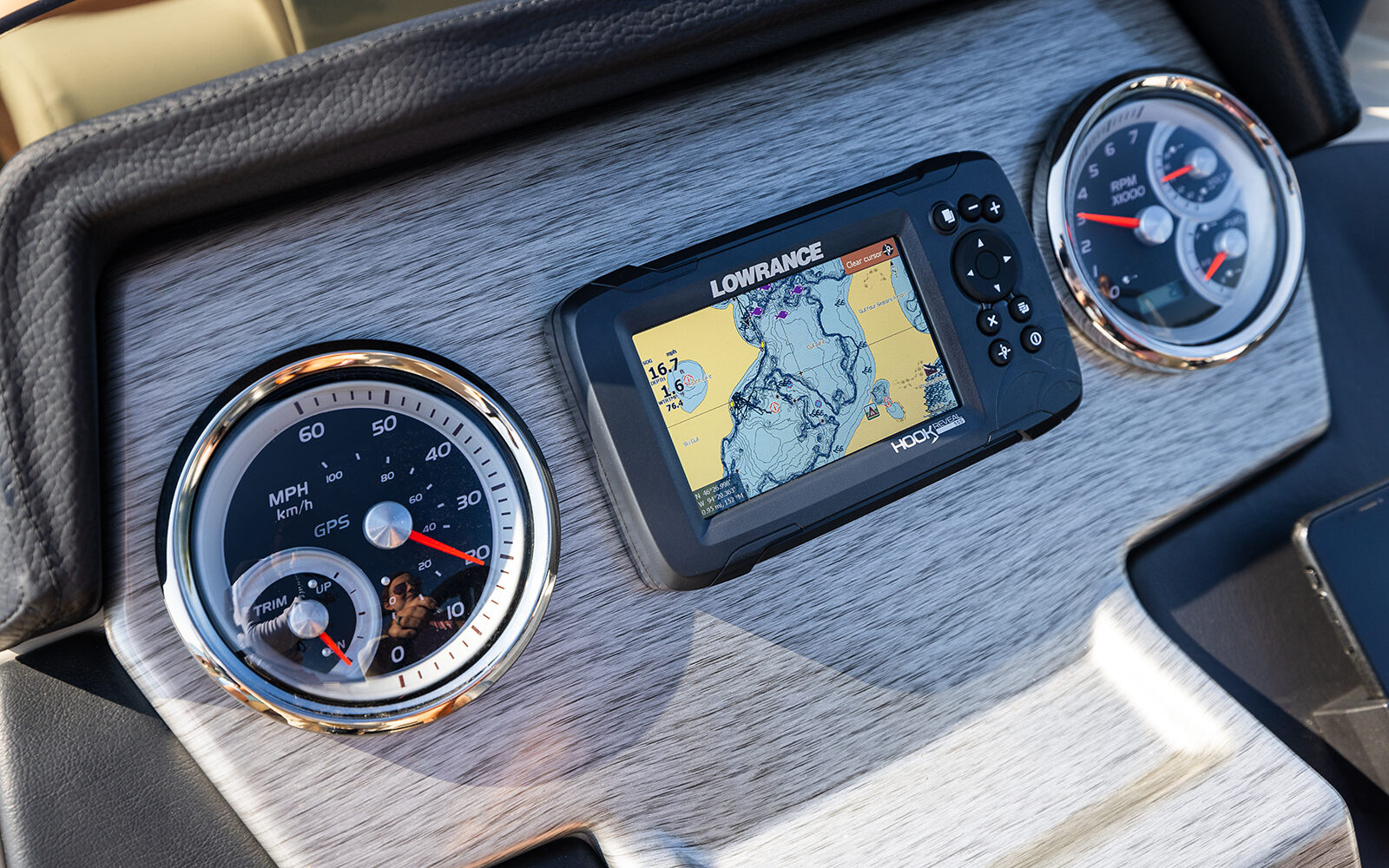 Lowrance® HOOK Reveal