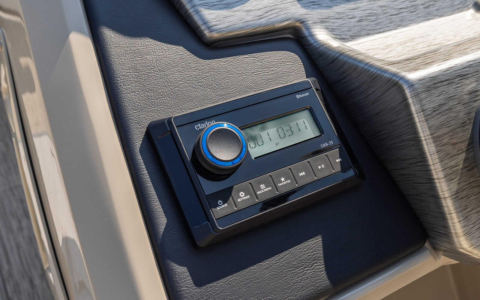 Clarion® stereo