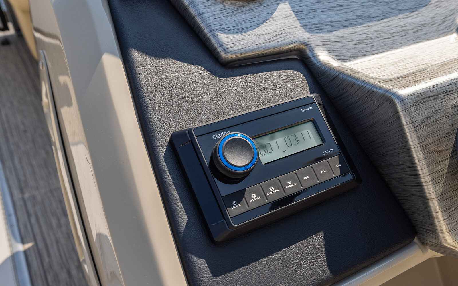 Clarion® stereo