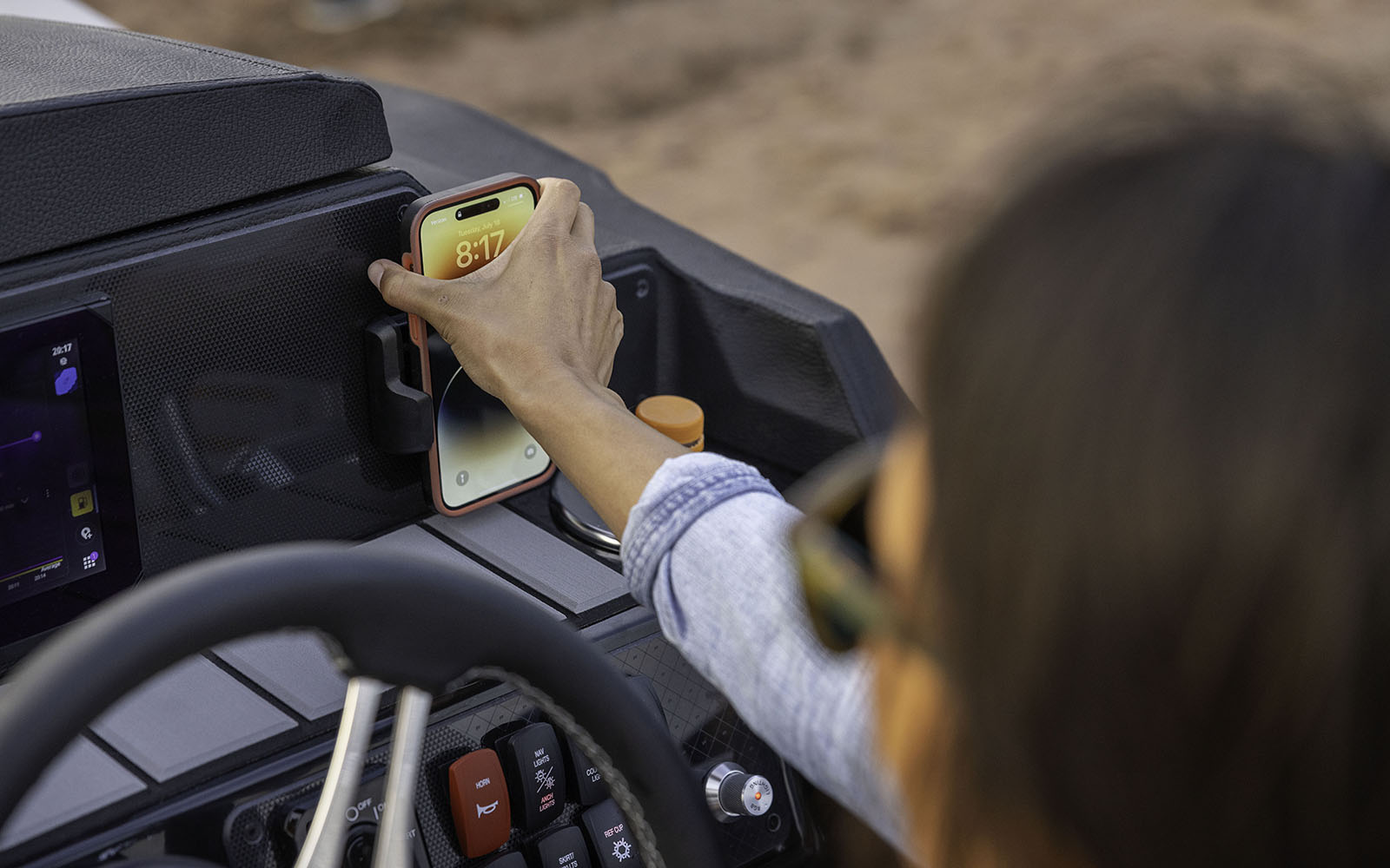 Wireless charging phone mount