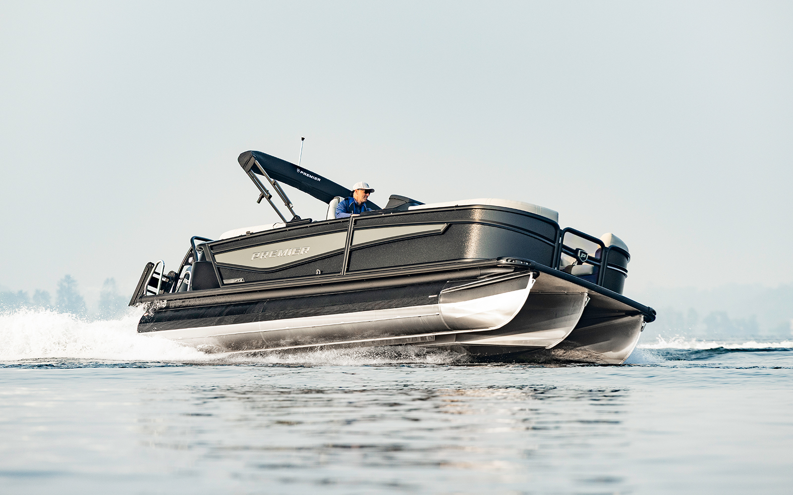 Pontoon vs Runabout: 6 Ways The Pontoon Is The Better Boat